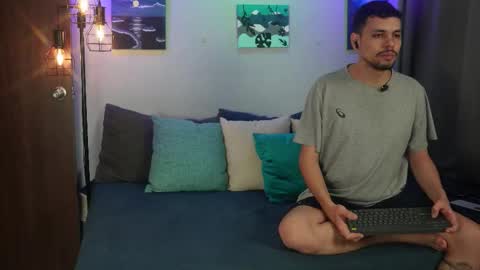 Girl Juliana and Federico online show from 02/18/26, 06:09