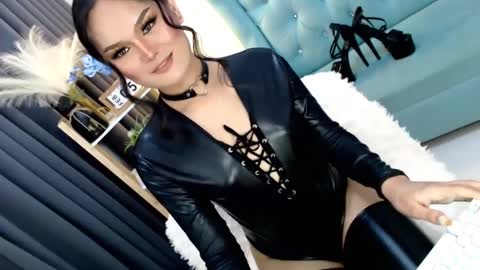 Cleo online show from 02/05/25, 12:20