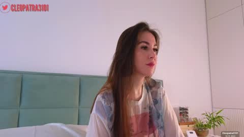 Cleopatra online show from 11/18/25, 09:47