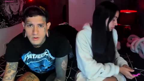 Snapshot of cleosexxx chatting on 11/16/25, 07:36 cleo y maikol online show from 11/16/25, 07:36