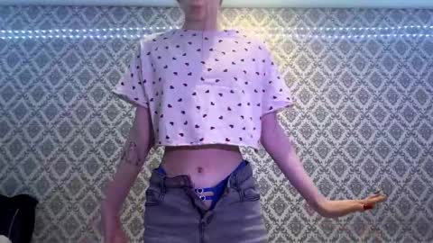 Cleo online show from 12/22/25, 07:00