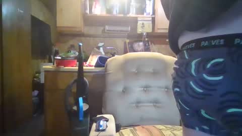 Snapshot of cleveykevil chatting on 09/11/25, 04:07 cleveykevil online show from 09/11/25, 04:07