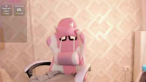 clhoe_johnson_ online show from 05/16/26, 12:04