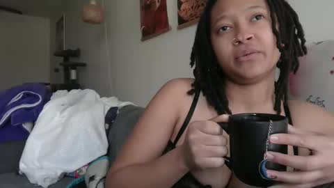 High Queen Clio online show from 02/11/25, 05:07