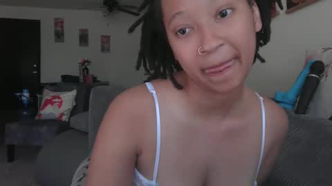 High Queen Clio online show from 03/10/25, 06:45