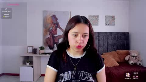 cloe_7 online show from 06/01/26, 07:37