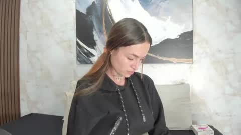 Cloe  online show from 06/10/26, 03:07