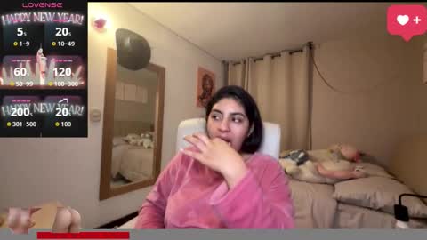 Snapshot of cloe_small08 chatting on 10/12/25, 01:48 cloe small online show from 10/12/25, 01:48