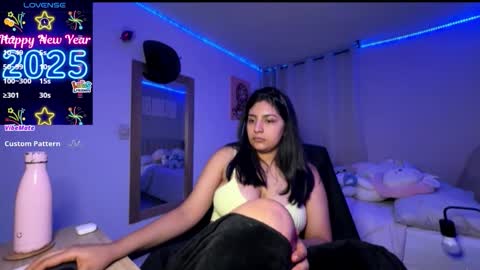 Snapshot of cloe_small08 chatting on 11/12/25, 06:14 cloe small online show from 11/12/25, 06:14