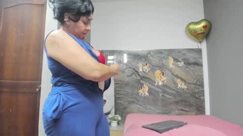 CLOE online show from 02/05/25, 06:04