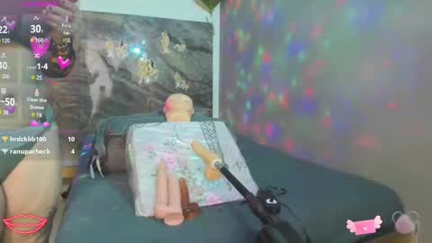 CLOE online show from 02/11/25, 02:35