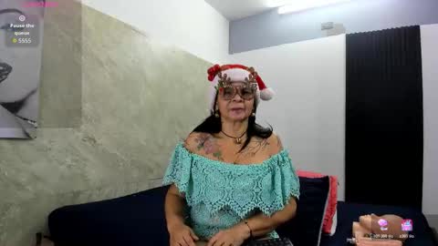 CLOE online show from 12/16/25, 11:15