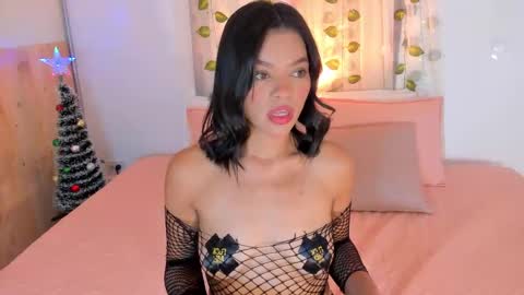 Chloe Smith online show from 12/04/25, 11:41