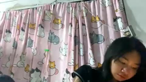 Mikki online show from 04/24/26, 11:12