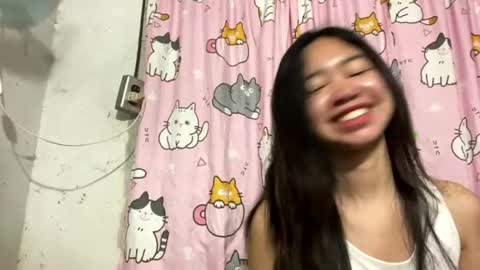 Mikki online show from 06/02/26, 11:45