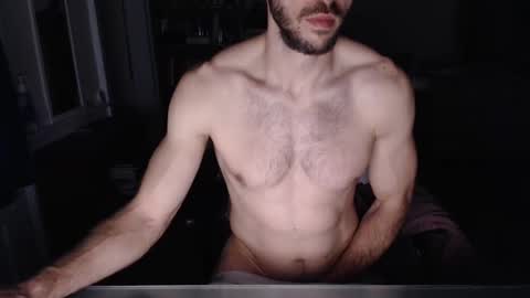 Snapshot of cloud900x chatting on 03/11/25, 08:52 Cloud online show from 03/11/25, 08:52