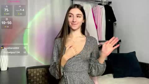 Kelly online show from 11/06/25, 04:57