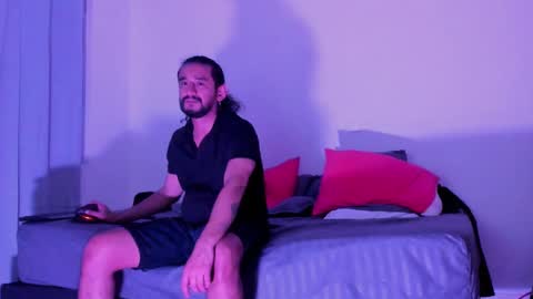 Snapshot of cloudy_pigdude chatting on 01/07/25, 03:14 CRISTIAN online show from 01/07/25, 03:14