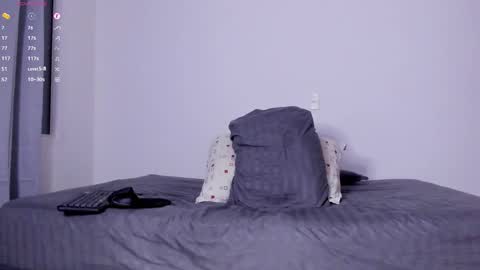 Snapshot of cloudy_pigdude chatting on 02/05/25, 06:13 CRISTIAN online show from 02/05/25, 06:13