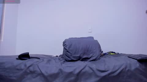 Snapshot of cloudy_pigdude chatting on 03/07/25, 01:51 CRISTIAN online show from 03/07/25, 01:51