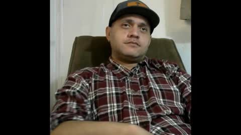 Snapshot of cloudyclearskies chatting on 11/08/25, 12:16 CloudyClearSkies online show from 11/08/25, 12:16