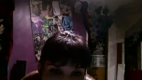 Snapshot of cloudyclueless chatting on 10/15/25, 09:42 cloudy clueless online show from 10/15/25, 09:42