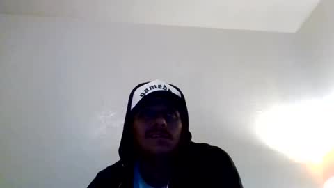 Snapshot of cloudyydayzz chatting on 02/19/26, 03:30 tallhungandcloudy online show from 02/19/26, 03:30