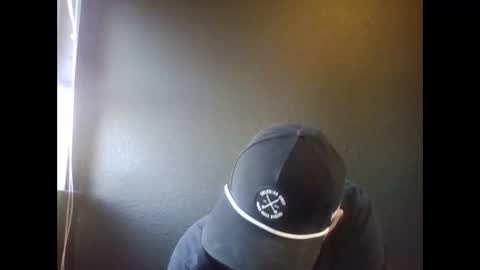 Snapshot of cloudyydayzz chatting on 05/10/26, 01:55 tallhungandcloudy online show from 05/10/26, 01:55