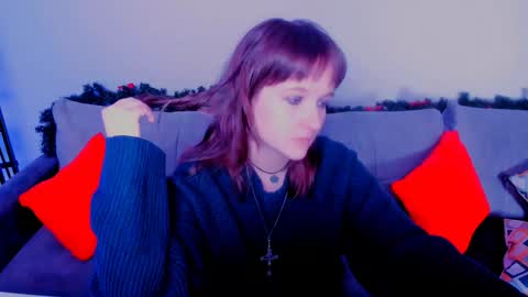 Snapshot of clover_red chatting on 01/04/25, 02:56 Clover follow me online show from 01/04/25, 02:56