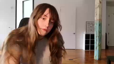 Snapshot of clover_tully chatting on 03/18/26, 04:32 Clover online show from 03/18/26, 04:32