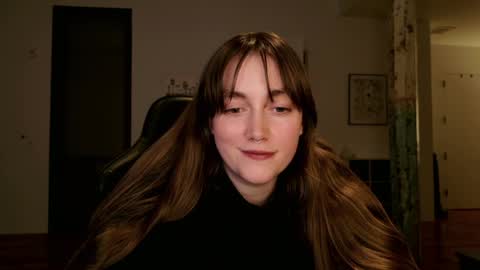 Snapshot of clover_tully chatting on 04/07/26, 04:13 Clover online show from 04/07/26, 04:13