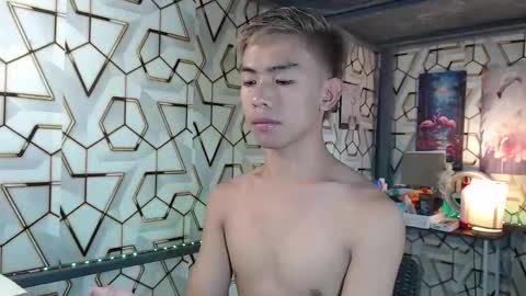 clyde_twinkx online show from 11/02/25, 05:32