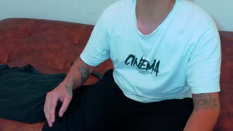 Clyde and Bunny online show from 12/31/24, 07:53