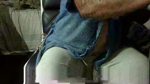 Snapshot of coaste1 chatting on 02/15/25, 01:53 Coaste online show from 02/15/25, 01:53