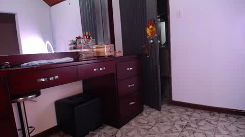 Snapshot of cocksuckingslutx chatting on 12/09/24, 06:34 Sara Martinez online show from 12/09/24, 06:34