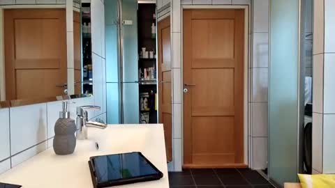 Snapshot of cockvantage chatting on 09/19/25, 11:55 Cockvantage online show from 09/19/25, 11:55