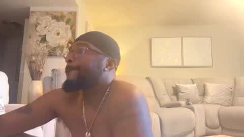 Snapshot of coco3402 chatting on 10/06/25, 05:21 coco3402 online show from 10/06/25, 05:21