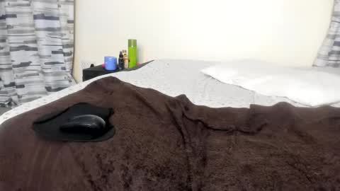 coco_leila online show from 03/12/25, 10:39