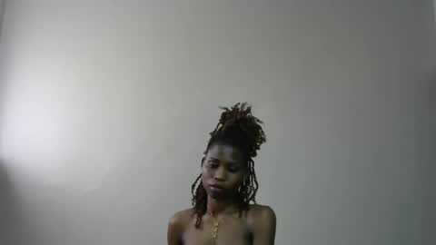 Luna online show from 02/10/26, 12:42