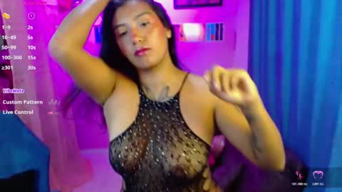 coco_macr online show from 07/27/26, 08:54