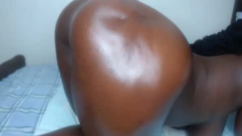 cocoa_devine online show from 12/22/25, 01:41