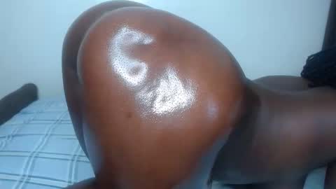 cocoa_devine online show from 04/05/26, 11:40