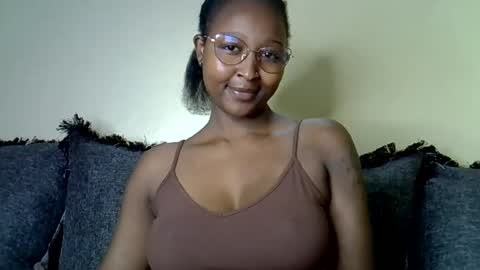 Snapshot of cocobaby_ chatting on 07/18/26, 02:32 Coco online show from 07/18/26, 02:32