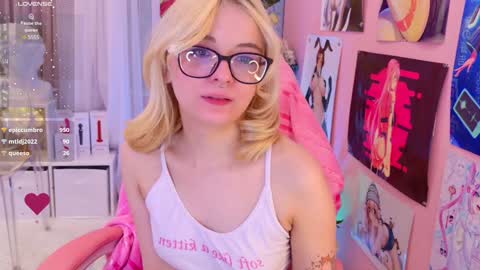 Snapshot of coconut_mia chatting on 12/06/24, 04:36 Mia online show from 12/06/24, 04:36