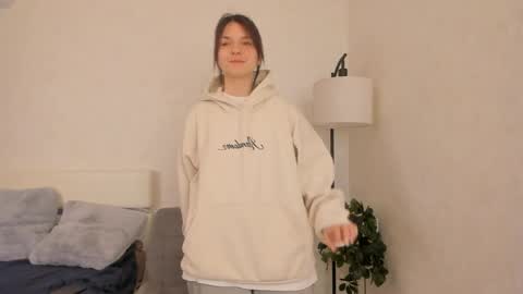 Kim online show from 03/31/26, 06:36