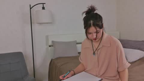 Kim online show from 04/16/26, 08:48