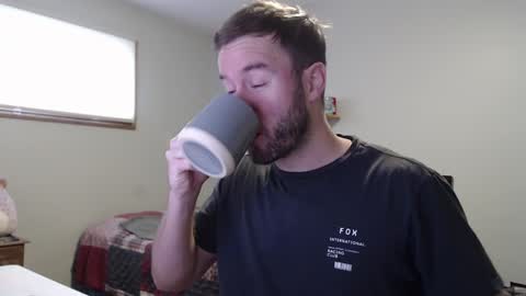 c o f f e e l o u n g e online show from 01/04/25, 05:16