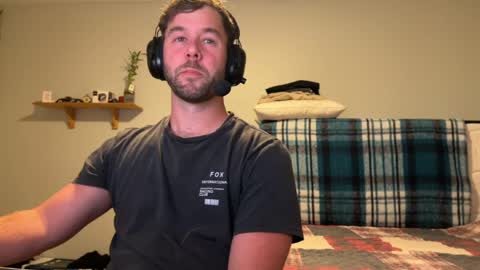 c o f f e e l o u n g e online show from 05/23/26, 03:12
