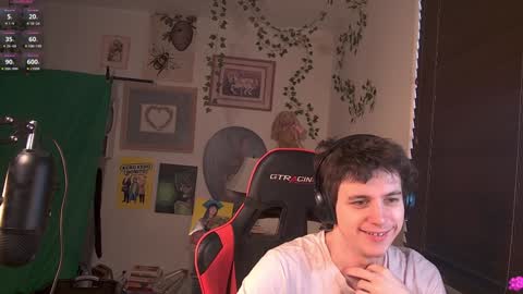 Snapshot of cokia_ chatting on 01/10/25, 08:04 Cokia online show from 01/10/25, 08:04