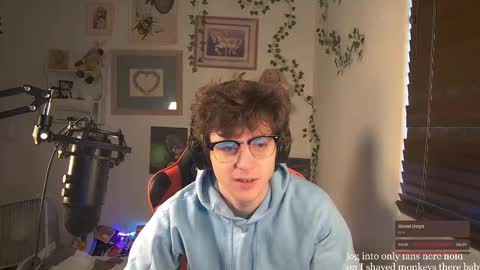 Snapshot of cokia_ chatting on 03/12/25, 12:10 Cokia online show from 03/12/25, 12:10